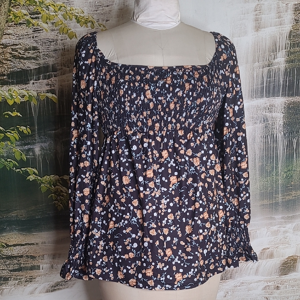 NWT! Coolmee Womens Medium black floral long lantern sleeve smocked blouse